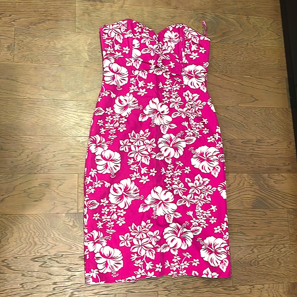 Brand new MK strapless Hawaiian print dress. Top has boning and underwire.
